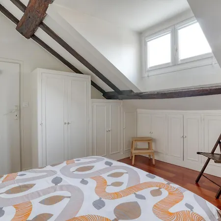Nid D'artiste - 5min A Pied Du Chateau Apartment